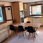 Duplex Tres Calme Holiday home Meria